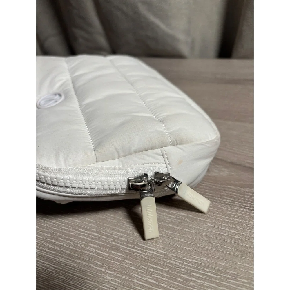 Lululemon Everywhere Belt Bag White Quilted Puffer‎ Nylon Crossbody Waist Active
